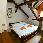 Διαμέρισμα Apartmanovy Dum 13 Podkrovi 2 Seč
