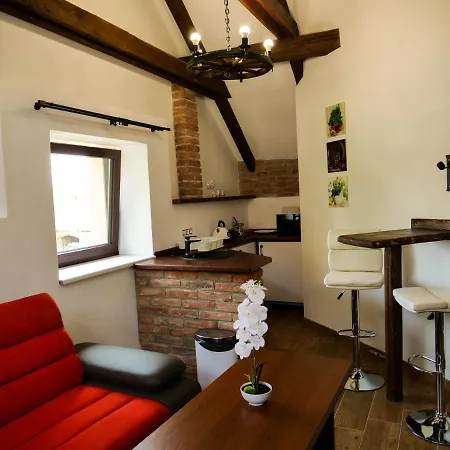 Apartmánový Dům 13 Podkroví 2