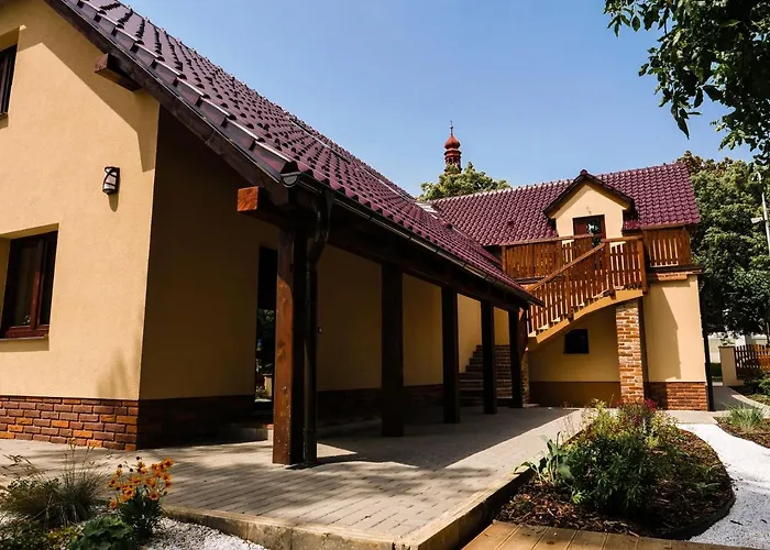 Apartmánový Dům 13 Podkroví 2 Appartamento