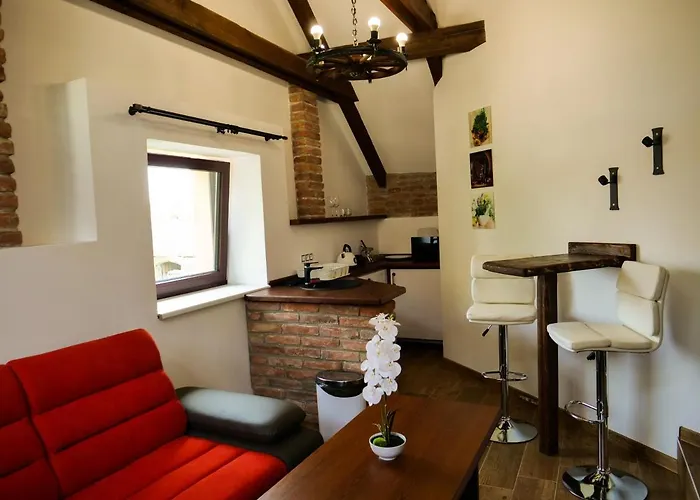 Apartmanovy Dum 13 Podkrovi 2